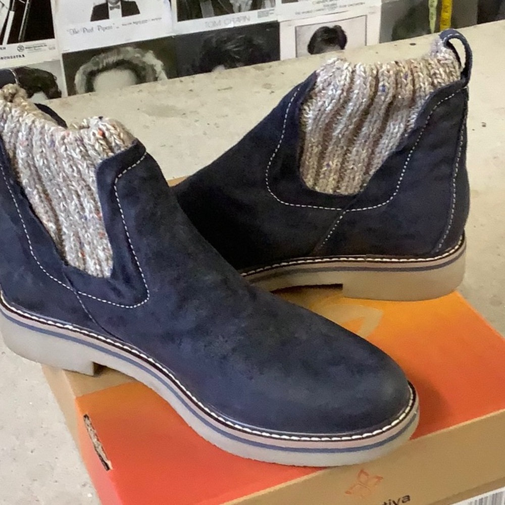 Comfortiva Blue and Cream Ankle Booties with Elastic Panels